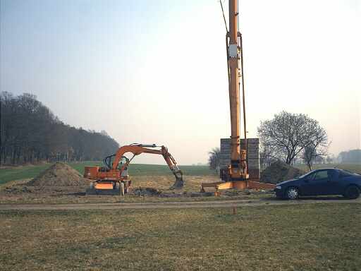 ...das rechts im Bild ist übrigens das krainz-mobil.